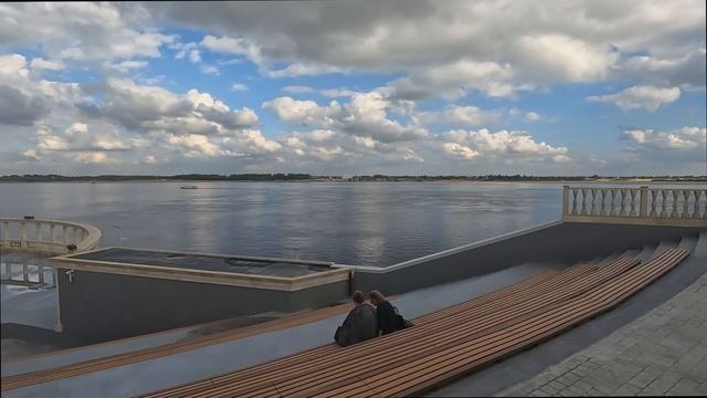 Прогулка по набережной города Волгограда
