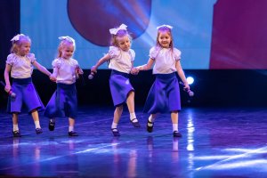 Шоу-группа СкитлS - Мало молока