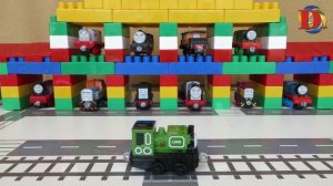 Поезда для детей - игрушки паровозик Томас и его друзья. Игрушечная железная дорога. Thomas train