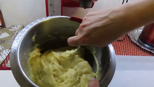 Заварное пироженное, воздушные эклеры с кремом