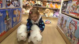 VLOG Шопинг в магазине игрушек делаем покупки Shopping in kids toys store