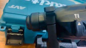 Makita HR1841F 18mm SDS Plus AVT Rotary Hammer Power 470W.
