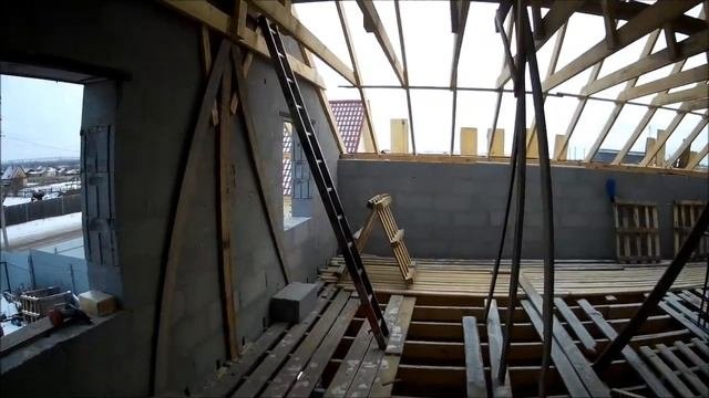 стройка продолжается  стропила, обрешетка, и все такое