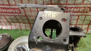 вакуумный усилитель тормозов trw и обычный на Lada Priora а также блок педалей разница