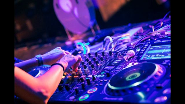 Топ 10 треков ВК Июнь Часть 1 смотреть онлайн