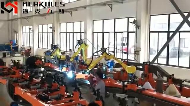 Вкалывают роботы а не человек