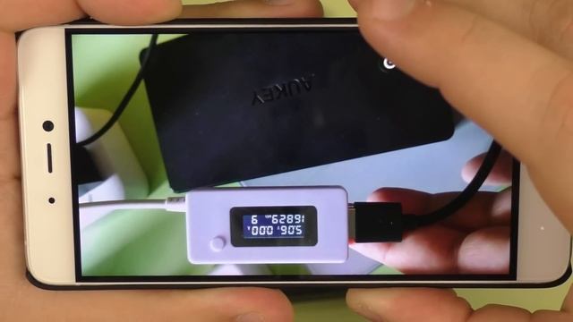 ОБЗОР AUKEY 20000mAh Power Bank / СРАВНЕНИЕ с XiaoMi ► ОПРАВДАЛ ОЖИДАНИЯ!