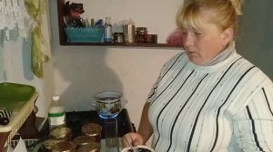 Слива маринованная с чесноком. Просто без заморочек. На зиму очень вкусно.