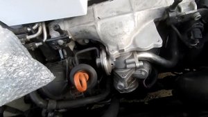 Volkswagen Touran 2.0 TDI 136ch AZV - Changement vanne EGR et boîtier papillon