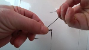 Как привязать крючок с помощью трубочки. Fishing Knots