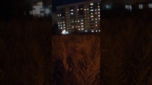 Свет включается и выключается попеременно в доме во всех подъездах...