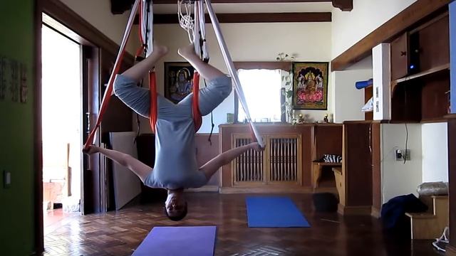 Aero Yoga en el centro de Montevideo смотреть онлайн