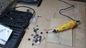 Гравер MOLOT MMG 3215 E Обзор бормашины Испытание в работе электрического гравера