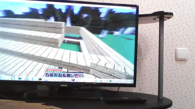 Я играю клавиатурой а Вика мышкой мы достроли дом смотреть онлайн