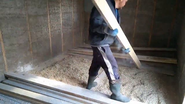Полы и штукатурка стен изнутри в сарае из арболита. смотреть онлайн
