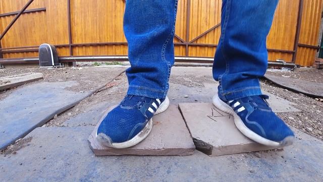 Плитка из ПЭТ бутылок.  Краш-тест