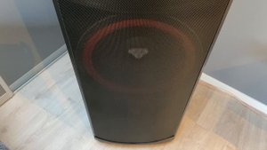 Cerwin Vega XLS-215 Playing loud techno