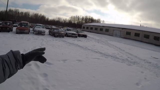 РАСПРОДАЖА конфикованных АВТО. Брест. 18.02.20. РАСКУПИЛИ всех ДОЛГОЖИТЕЛЕЙ. МИНИ-ТРАКТОР "КЕНТАВР" смотреть онлайн