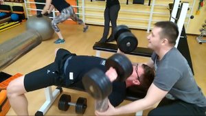 Жим гантелей лёжа 40кг