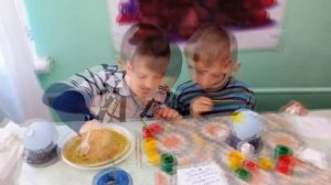 С одноклассникам на экскурсии фабрика Ёлочных игрушек  || Детский канал