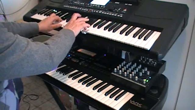 ARE YOU LONESOME TONIGHT (KORG PA300 & GEM WK2) смотреть онлайн