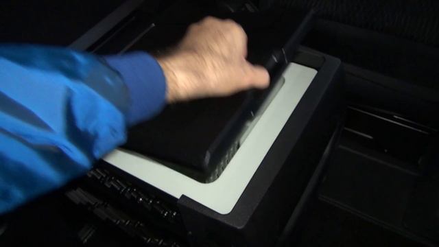 Mercedes-Benz Actros 1851 Style-Line Tractor Truck (2018) Exterior and Interior смотреть онлайн