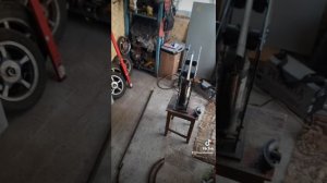 Подставка для цветов своими руками.