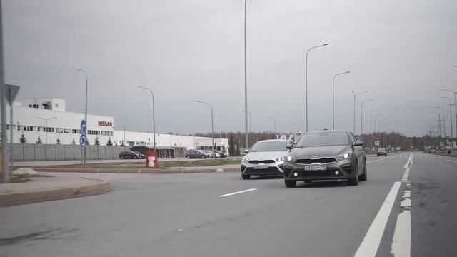 Минималка или максималка? Какую Киа Церато лучше купить в салоне? Автообзор, автоподбор и тест драй смотреть онлайн