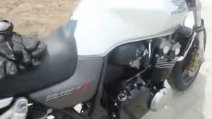 Honda CB 400 SF Hyper Vtec Spec 2