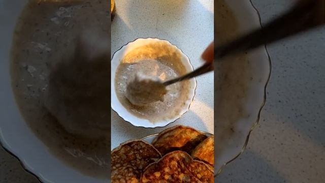 очень вкусные и полезные оладьи !!)
