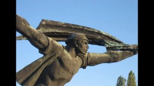 Memento park in Budapest ( communist  sculptures  from Budapest)