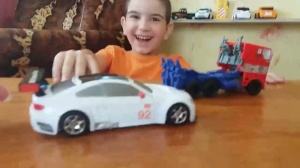 Игрушка робот #трансформер БМВ. распаковка