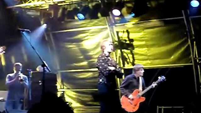 Kasabian/doberman @ somerset house 13/07/07 смотреть онлайн