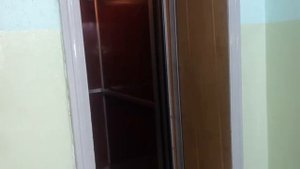 Лифты ЩЛЗ 1990 г. в. @ Поликлиника, Пр-т Победителей, 93