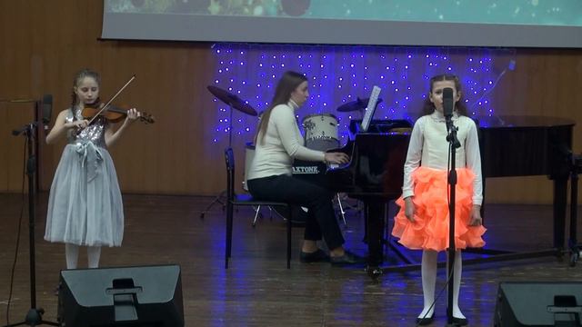 Criquet Цвіркун грудень 2022 смотреть онлайн