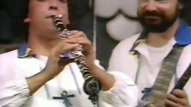 ОРКЕСТЪР ТРАКИЯ ОРКЕСТЪР КАНАРИТЕ И ОРКЕСТЪР ХОРО ORKESTAR TRAKIA ORKESTAR KANARITE I ORKESTAR HORO смотреть онлайн