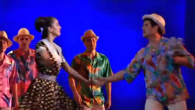 Фрагмент из музыкальной комедии «Белая акация» Новосибирского музыкального театра смотреть онлайн