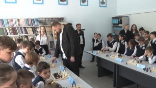 1-й шахматный кружок в школе.mp4