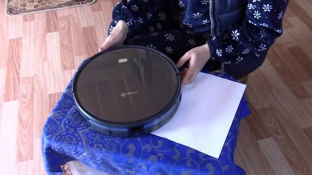 Теперь он работает на УЧАСТКЕ- а я отдыхаю- Neatsvor Робот-пылесос в деле---.mp4 смотреть онлайн