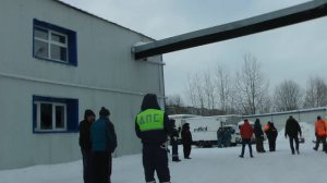 Спилберги ЮЗАО. Машину бросили и снимают.