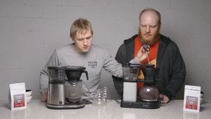 Сравнение дешевой капельной кофеварки с дорогой