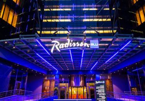 Отель Radisson Blu Шереметьево Аэропорт Москва / Летим в Калининград. Отель-замок Нессельбек.