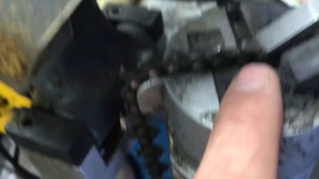 Как точить цепи на Бензо Пилу. Точильный станок Штурм. смотреть онлайн