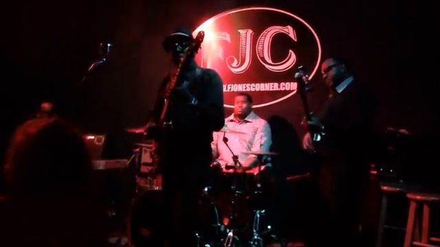 How to play off a bad note in a solo смотреть онлайн