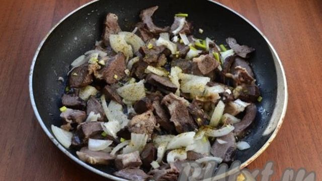 Говяжье сердце, тушеное в сметане