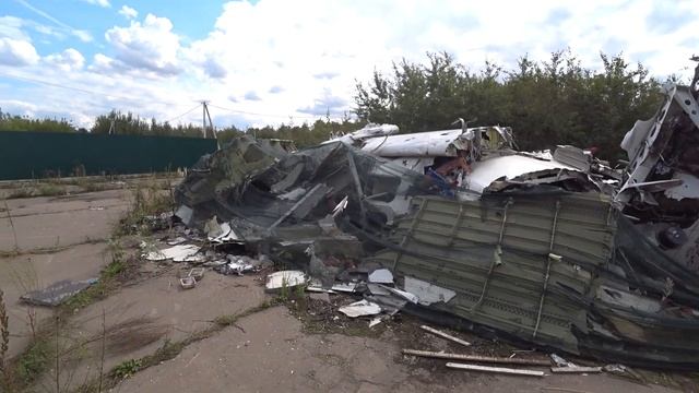 Нашел тот самый самолет, что сел на кукурузном поле! смотреть онлайн