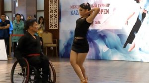 Скинув откровенное платье, китаянка с острова Тайвань покорила зал изящной фигурой