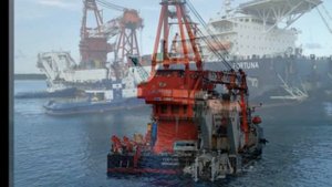 Трубоукладочная баржа «ФОРТУНА»