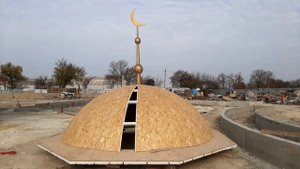 Купола на мечеть,Мы в телеке,Мемориальный комплекс Путь возрождения народов Крыма Сирень, Бахчисарай