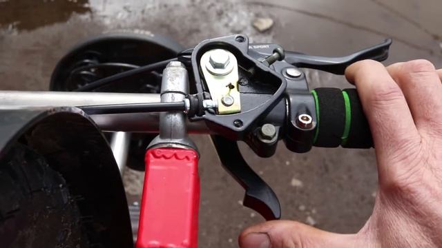 Курок газа на мотоцикле, мотовездеходе, мопеде смотреть онлайн